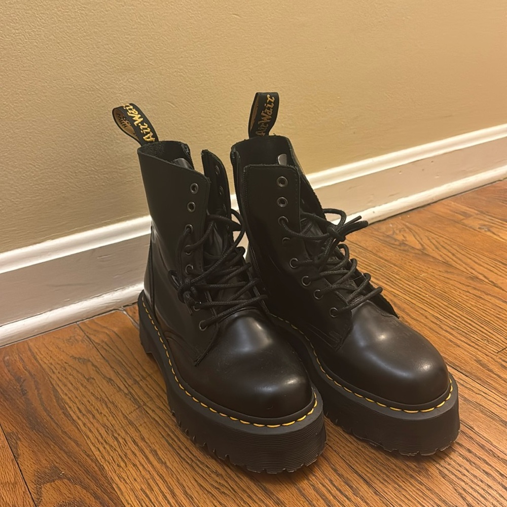 Jadon Dr Martens Size 7 US